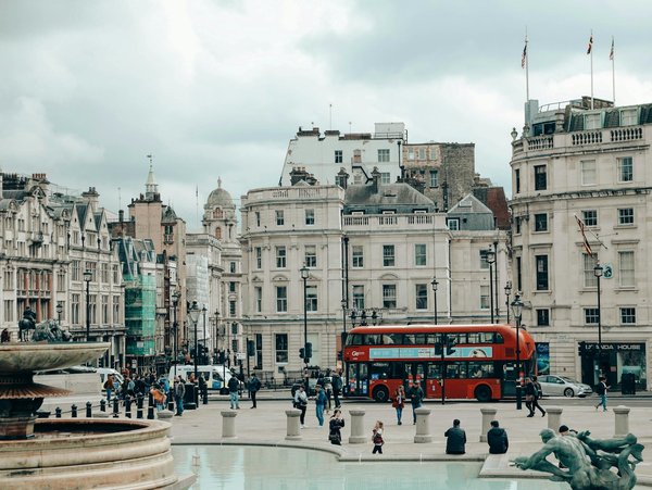 Comment organiser des vacances en Islande avec des cours de photographie de paysages et des excursions pour observer les aurores boréales?